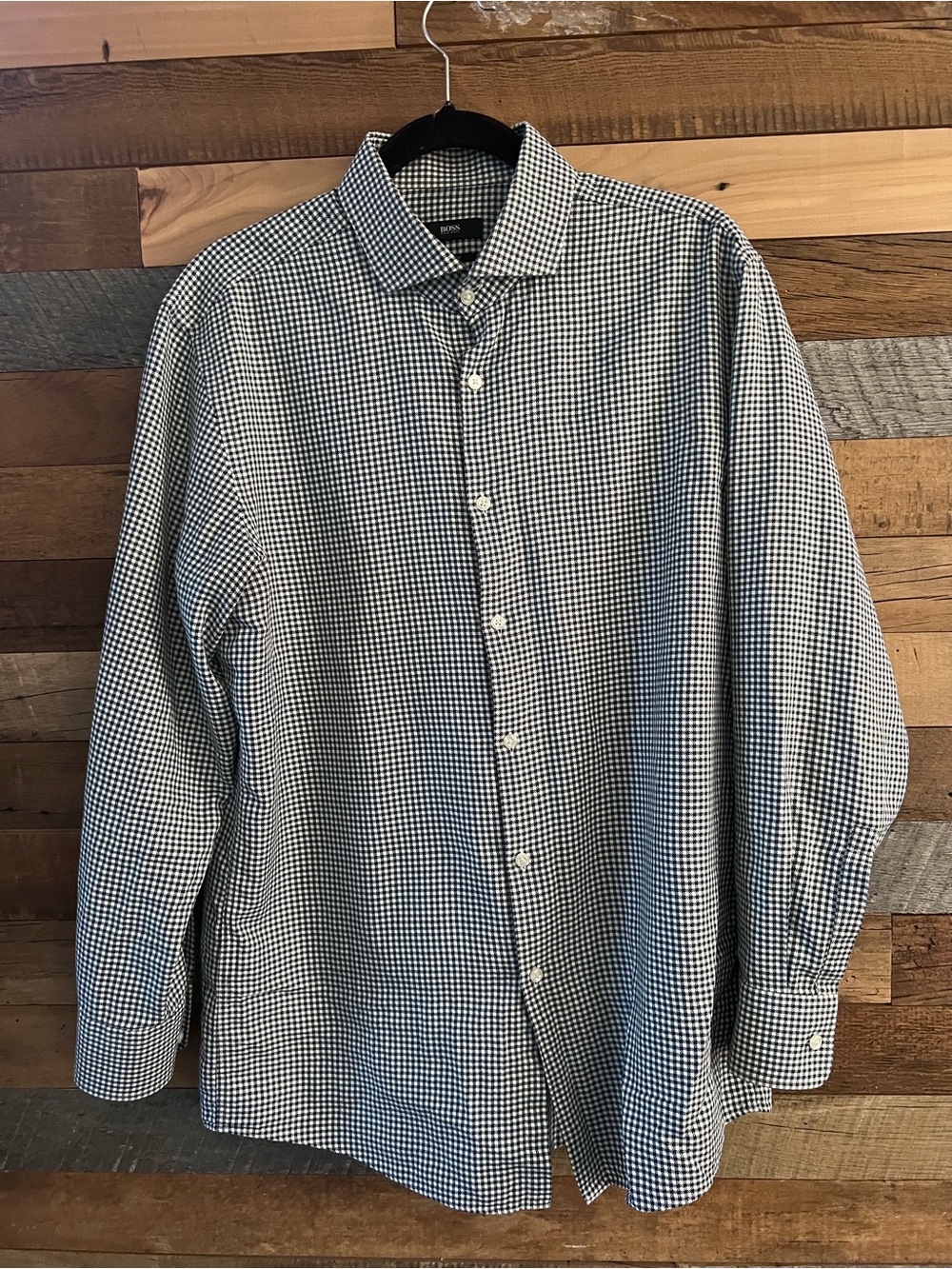 Boss Classic Men's Check Button-Down Shirt size 16 1/2 32-33.